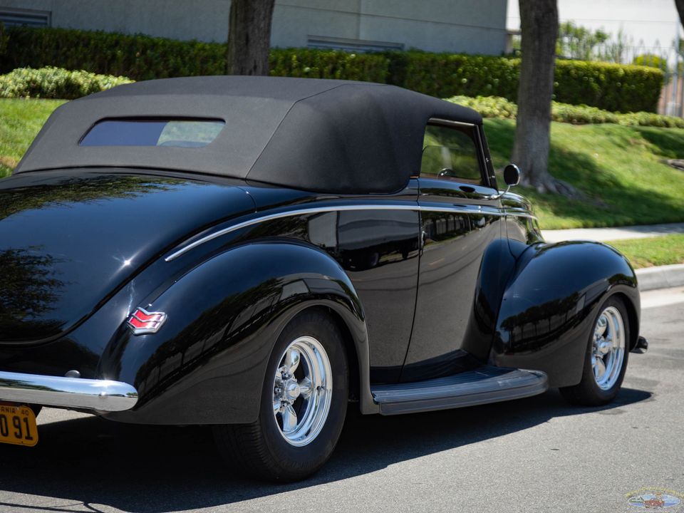 1940 Ford Deluxe