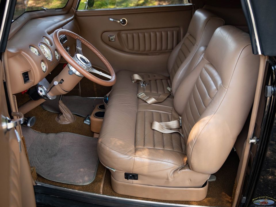 1940 Ford Deluxe