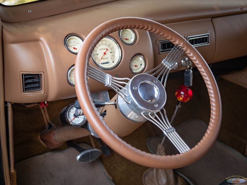 1940 Ford Deluxe
