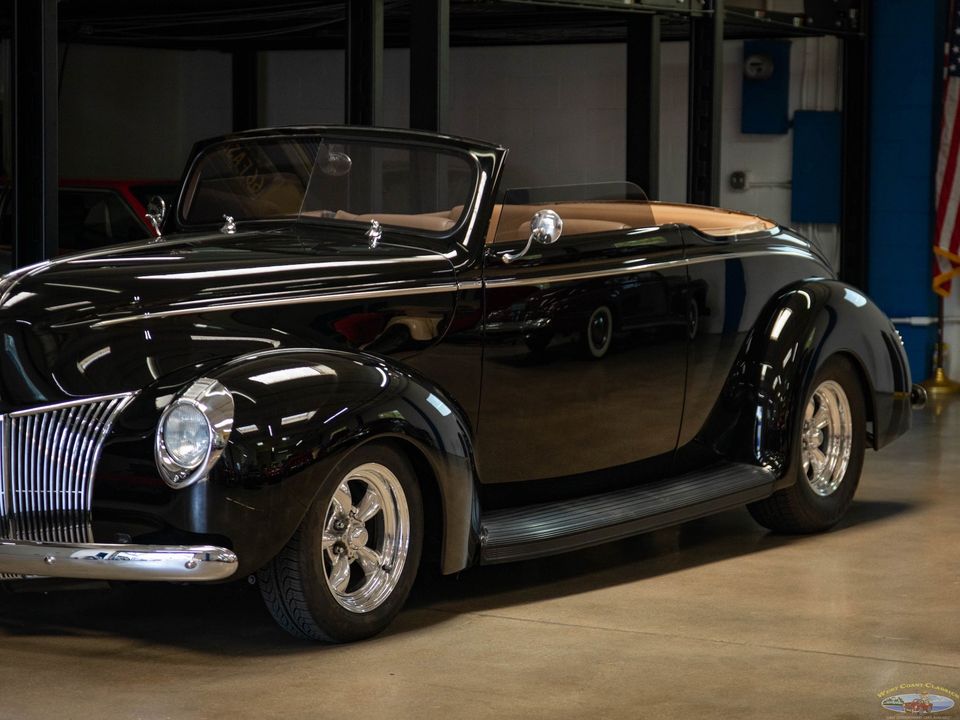 1940 Ford Deluxe
