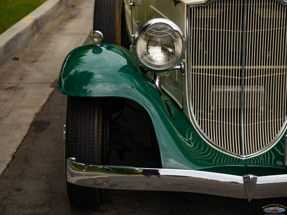 1932 Packard Light Eight