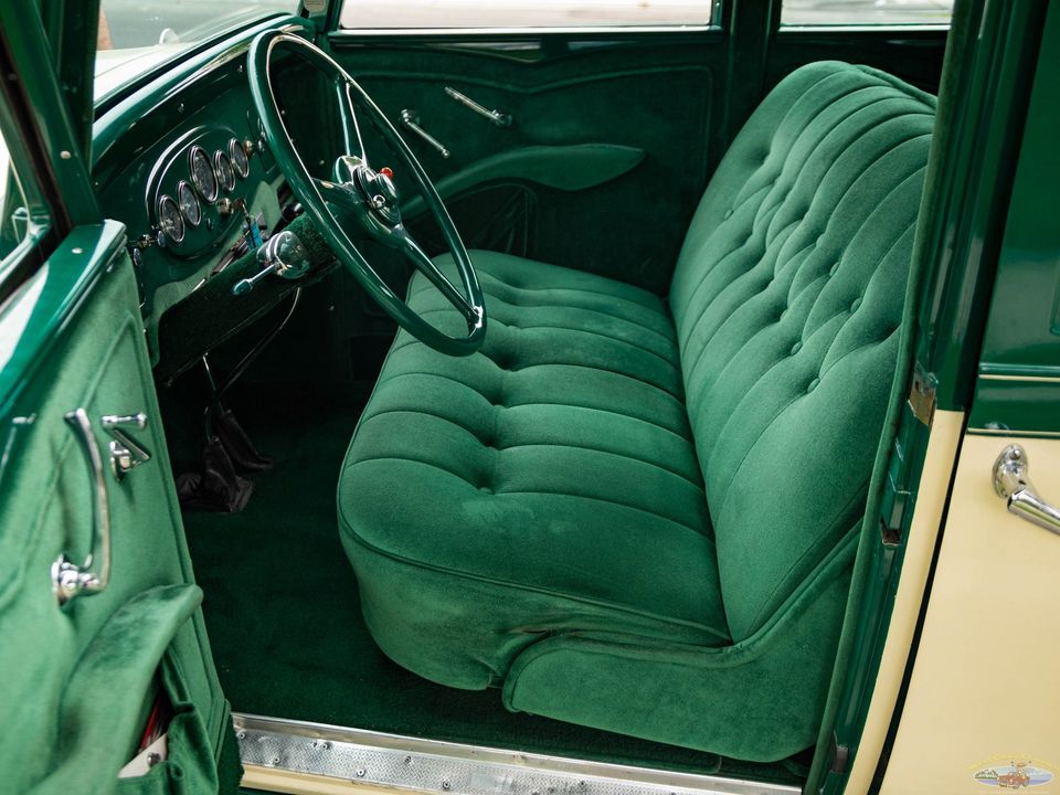 1932 Packard Light Eight
