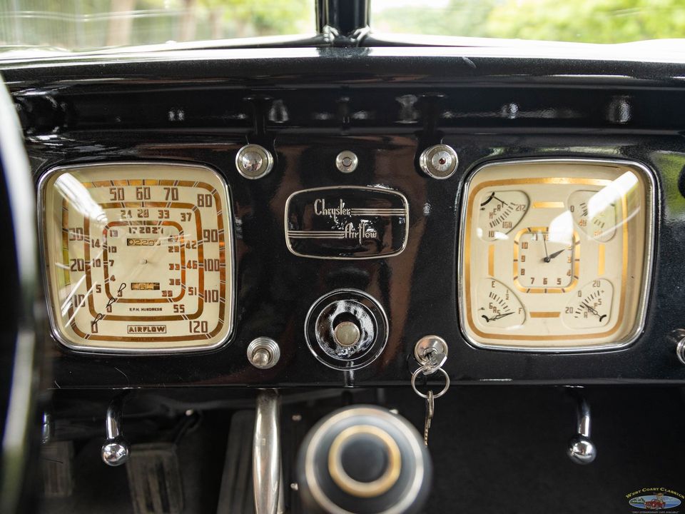 1936 Chrysler Airflow Series C-11