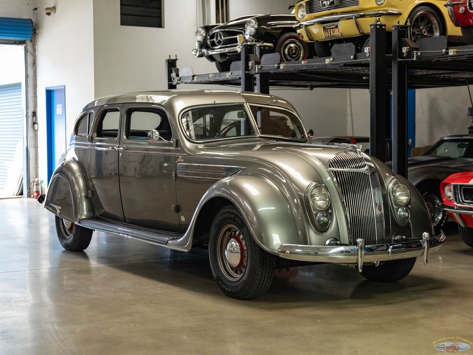 1936 Chrysler Airflow Series C-11