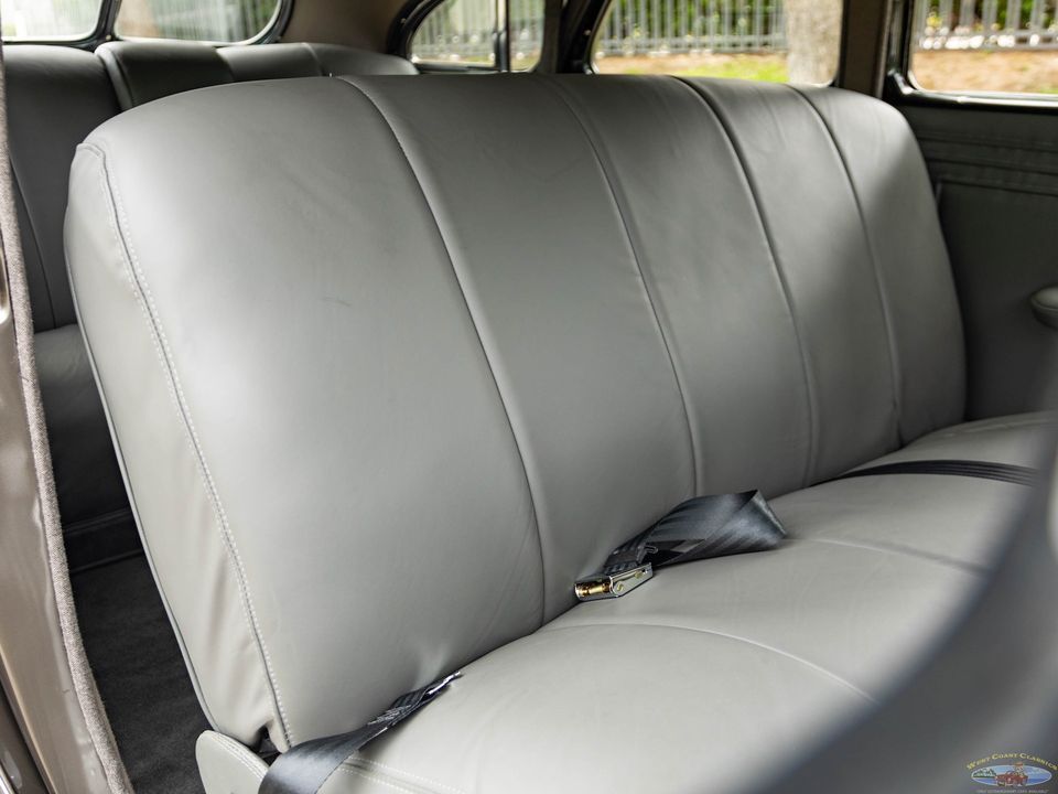 1936 Chrysler Airflow Series C-11