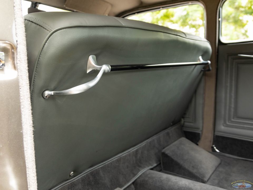1936 Chrysler Airflow Series C-11