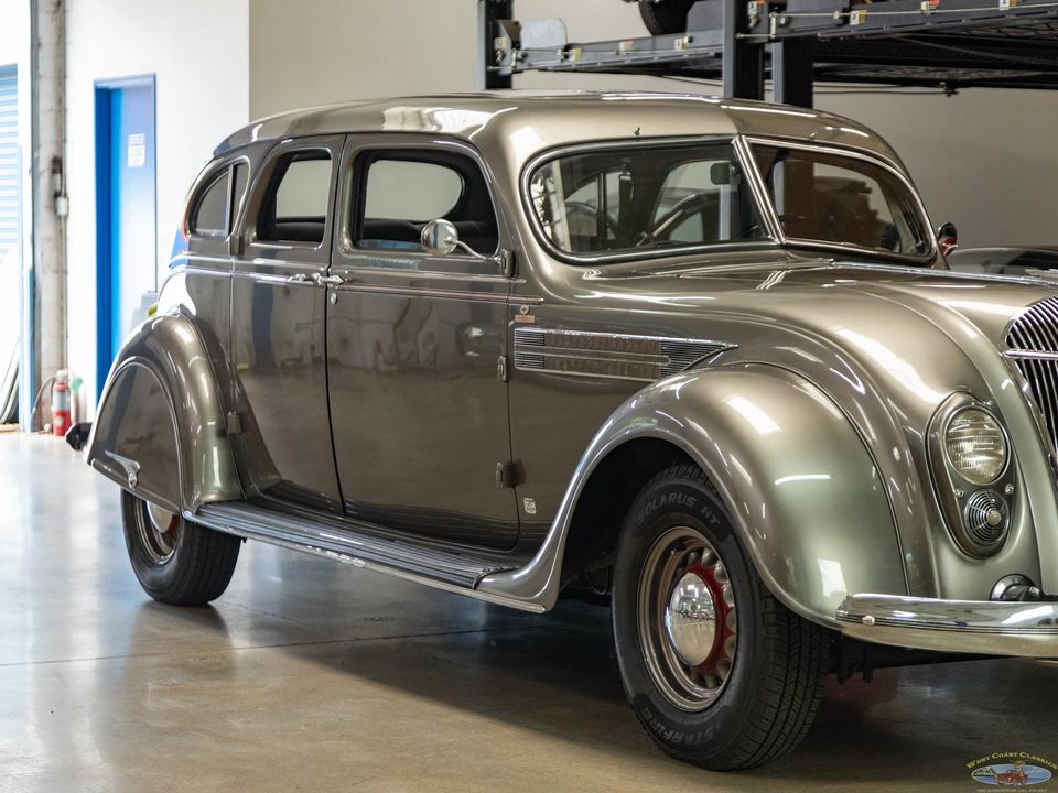 1936 Chrysler Airflow Series C-11