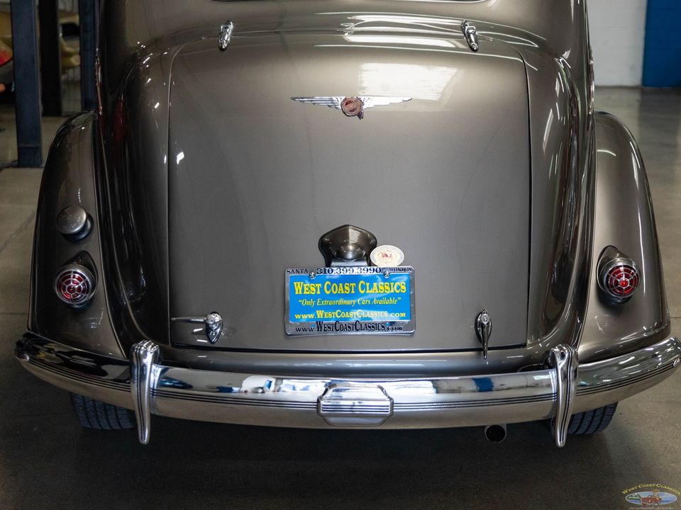 1936 Chrysler Airflow Series C-11