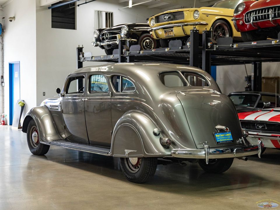 1936 Chrysler Airflow Series C-11