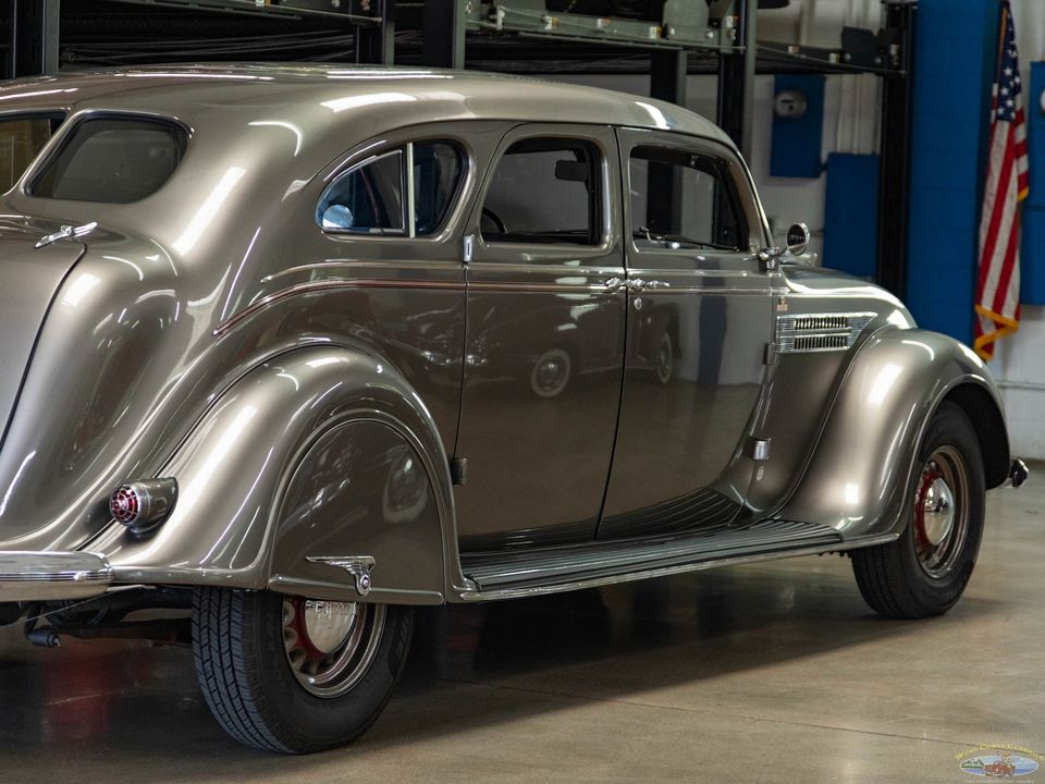 1936 Chrysler Airflow Series C-11