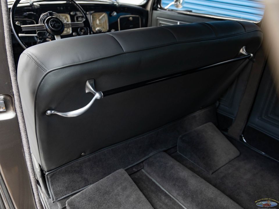 1936 Chrysler Airflow Series C-11