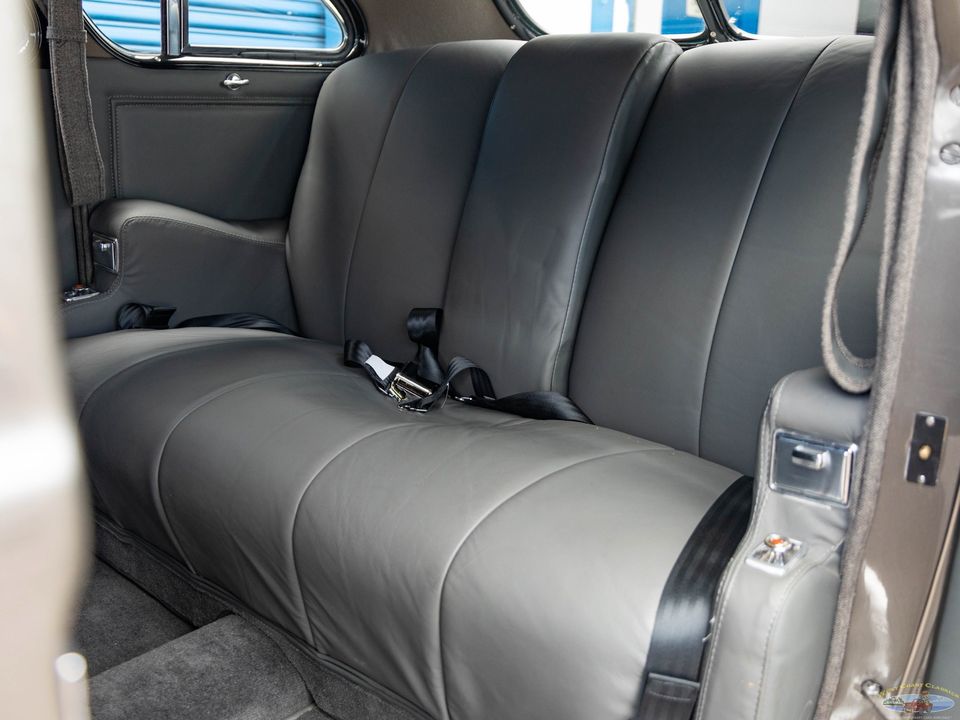 1936 Chrysler Airflow Series C-11