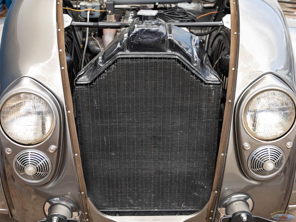 1936 Chrysler Airflow Series C-11