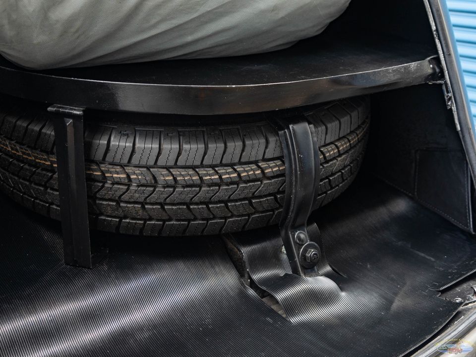 1936 Chrysler Airflow Series C-11
