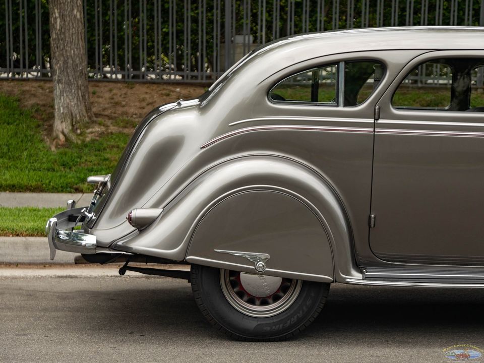 1936 Chrysler Airflow Series C-11