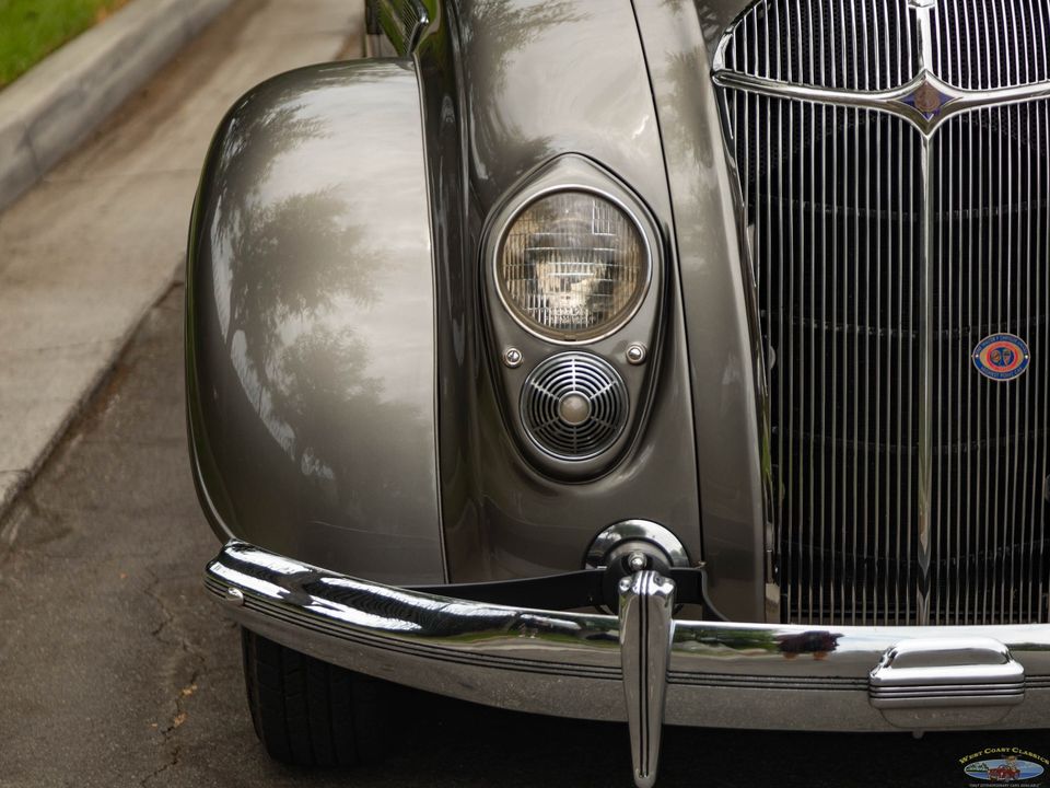 1936 Chrysler Airflow Series C-11