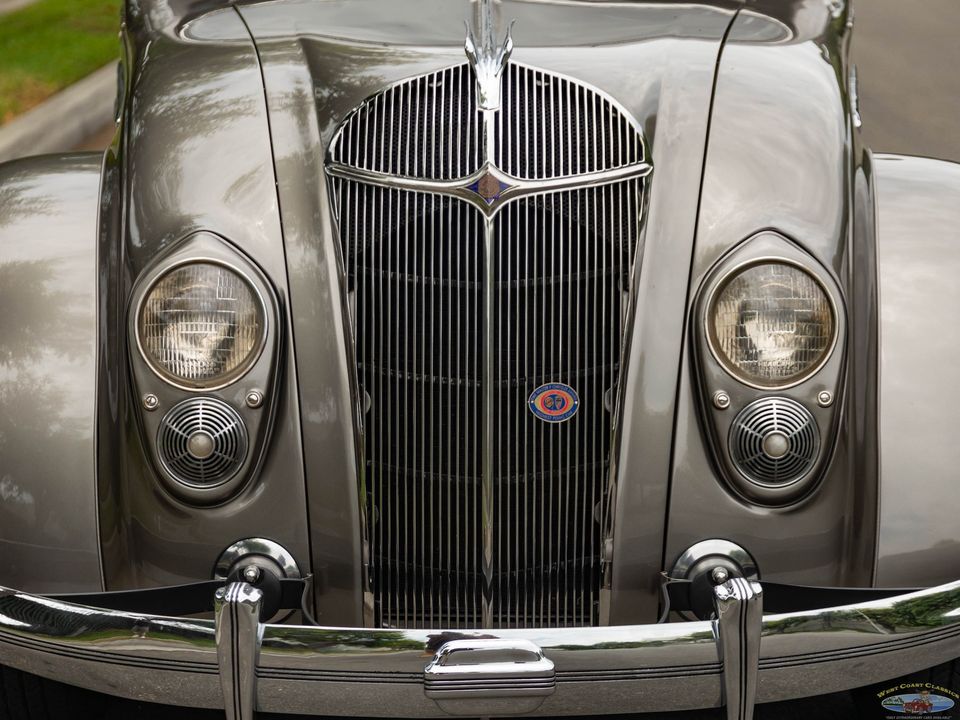 1936 Chrysler Airflow Series C-11