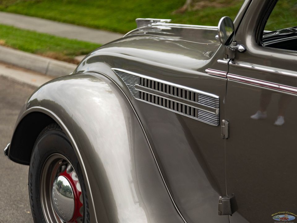 1936 Chrysler Airflow Series C-11
