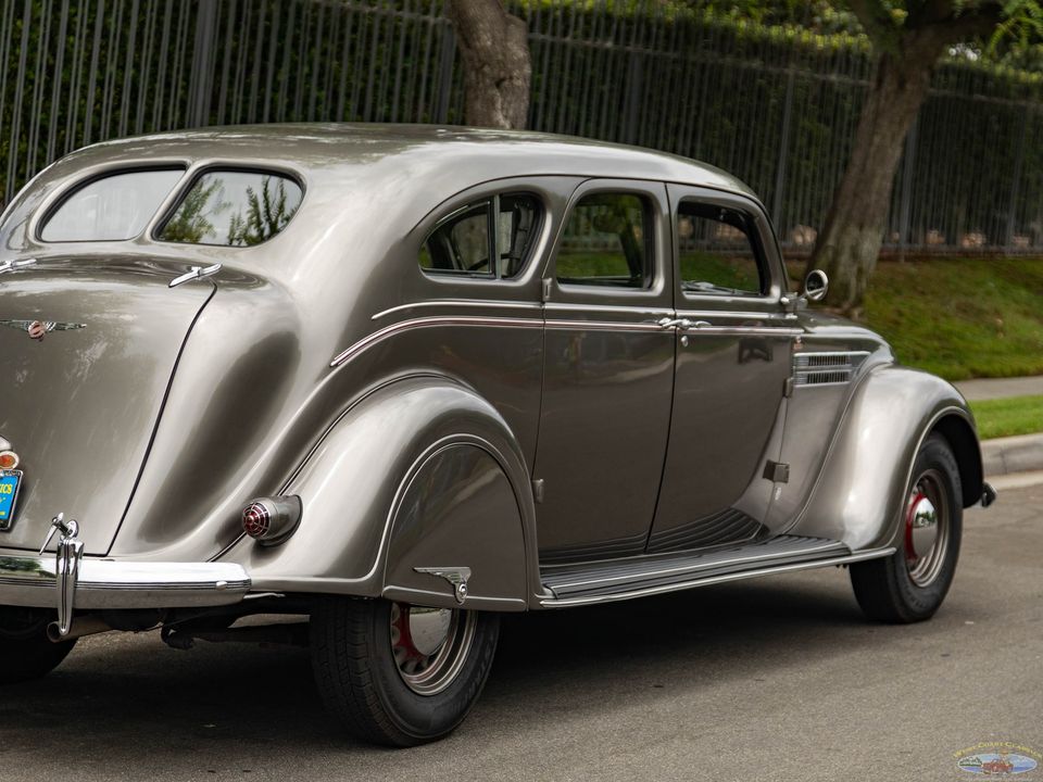 1936 Chrysler Airflow Series C-11