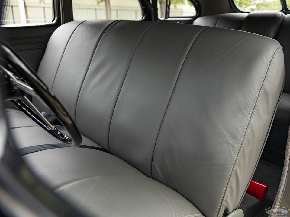1936 Chrysler Airflow Series C-11