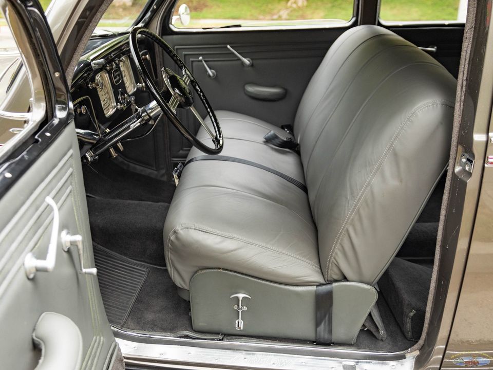 1936 Chrysler Airflow Series C-11