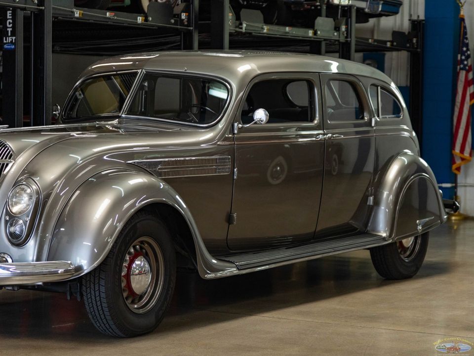 1936 Chrysler Airflow Series C-11
