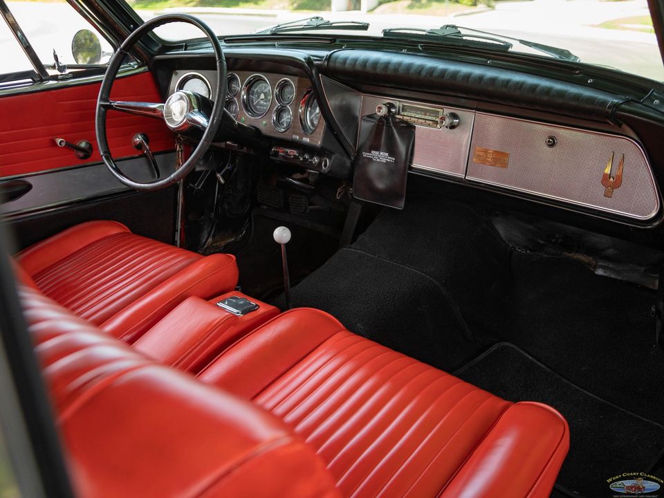 1962 Studebaker Gran Turismo Hawk