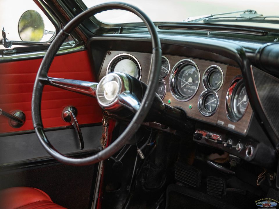 1962 Studebaker Gran Turismo Hawk