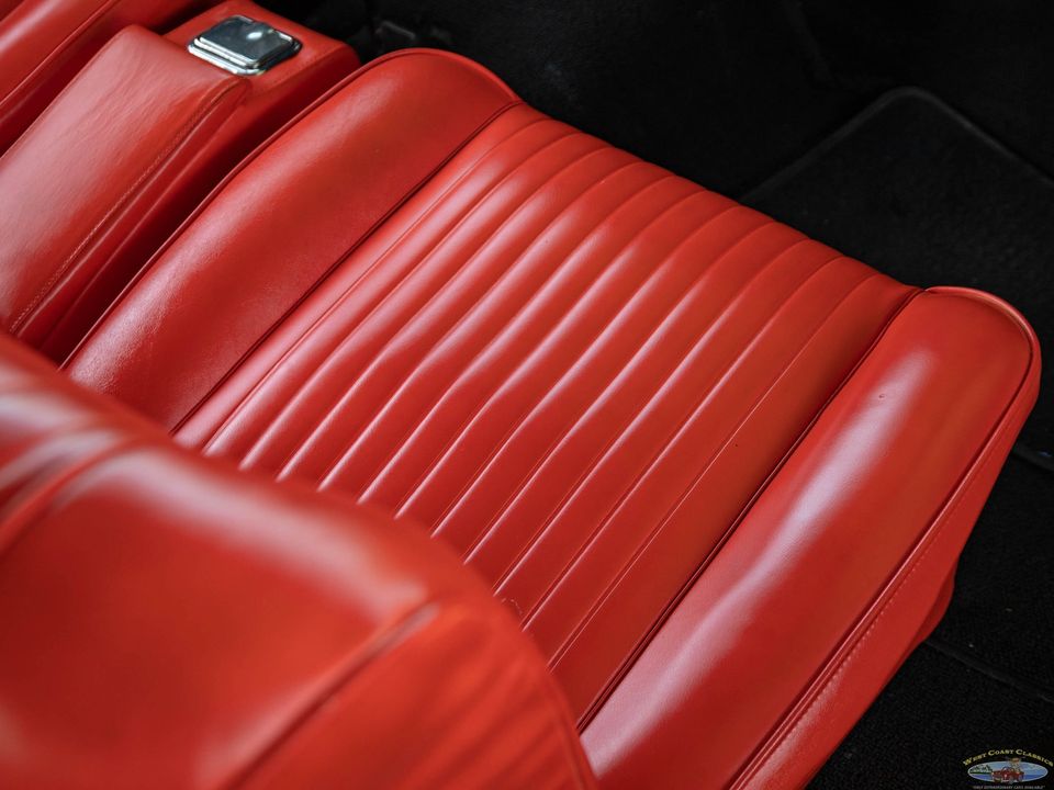 1962 Studebaker Gran Turismo Hawk