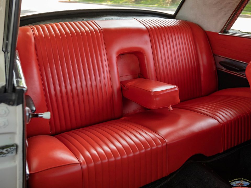 1962 Studebaker Gran Turismo Hawk