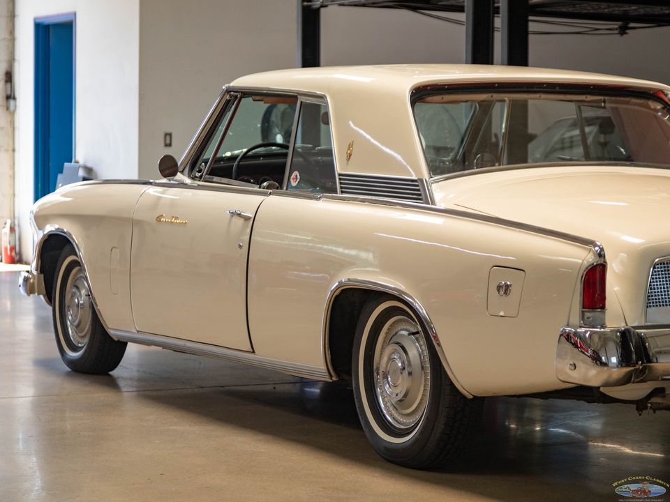 1962 Studebaker Gran Turismo Hawk