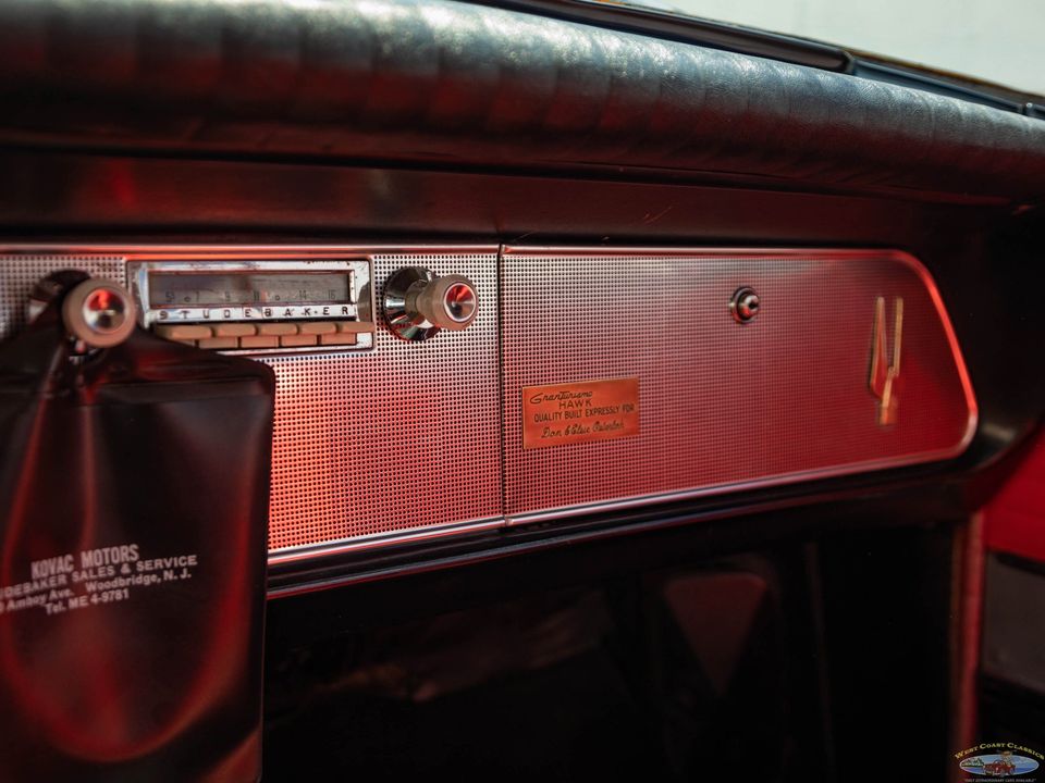 1962 Studebaker Gran Turismo Hawk
