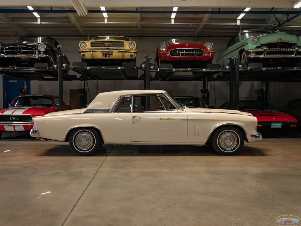 1962 Studebaker Gran Turismo Hawk