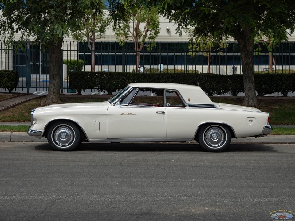 1962 Studebaker Gran Turismo Hawk