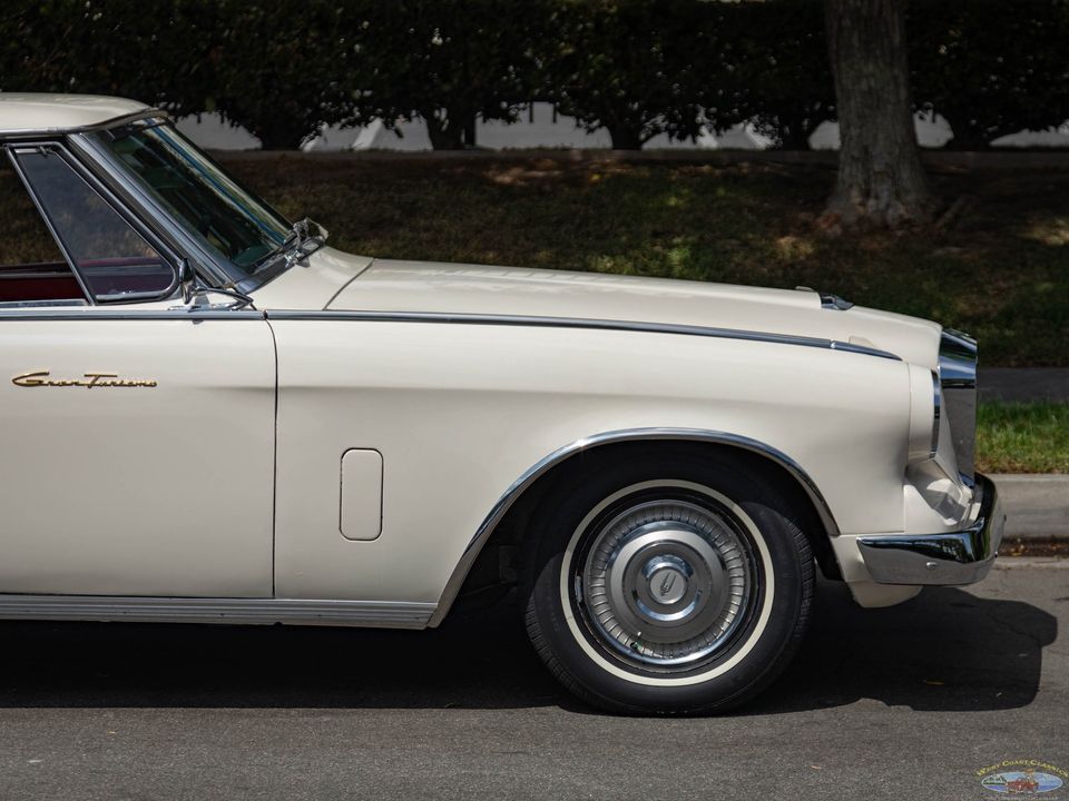 1962 Studebaker Gran Turismo Hawk