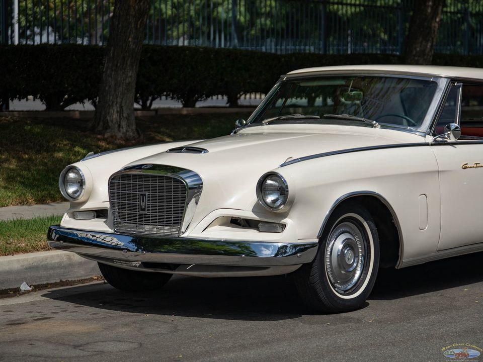1962 Studebaker Gran Turismo Hawk