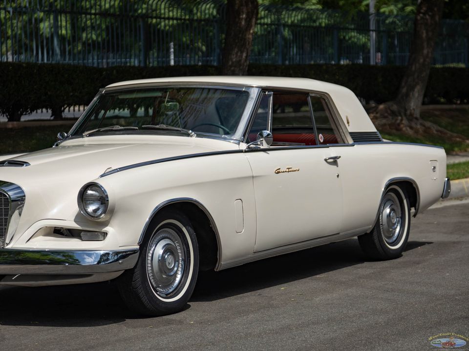 1962 Studebaker Gran Turismo Hawk