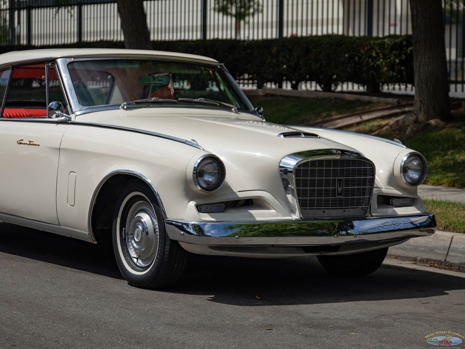 1962 Studebaker Gran Turismo Hawk