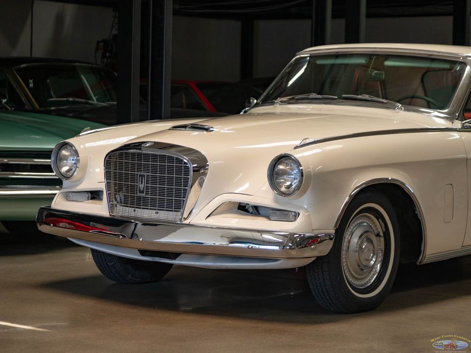 1962 Studebaker Gran Turismo Hawk