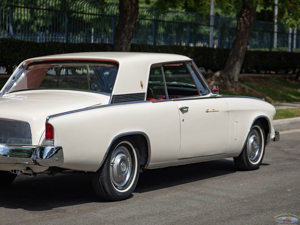 1962 Studebaker Gran Turismo Hawk