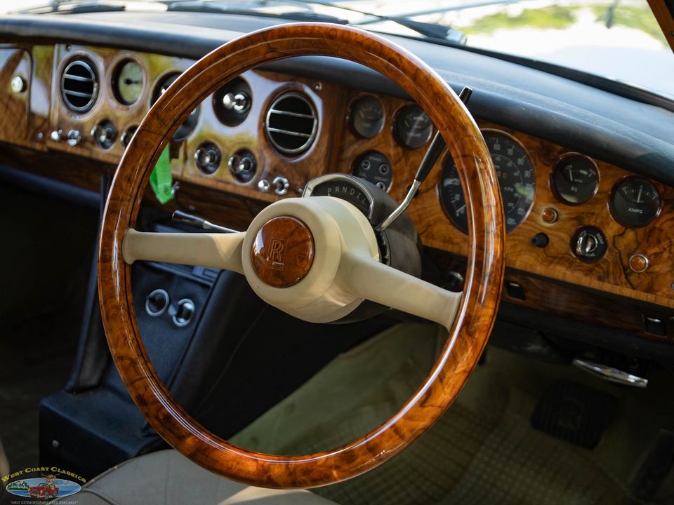 1969 Rolls-Royce Silver Shadow Mulliner Park Ward