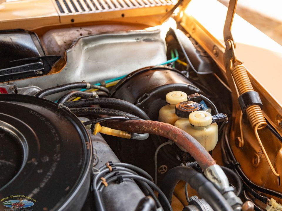 1974 Mercedes-Benz 450 SLC