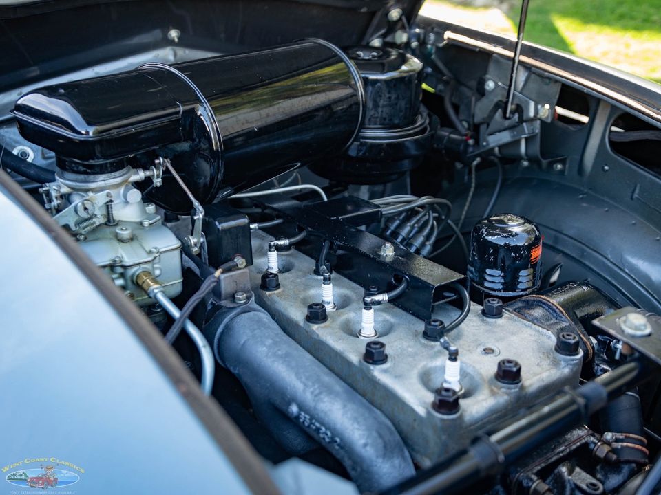 1937 Chrysler Airflow Series C-17