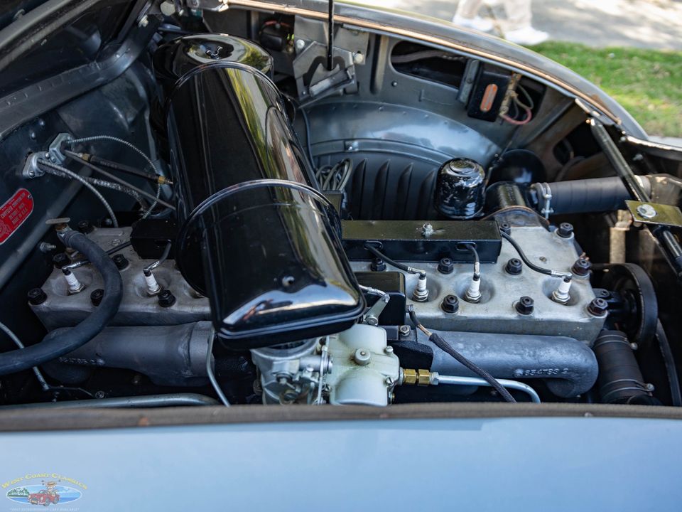 1937 Chrysler Airflow Series C-17