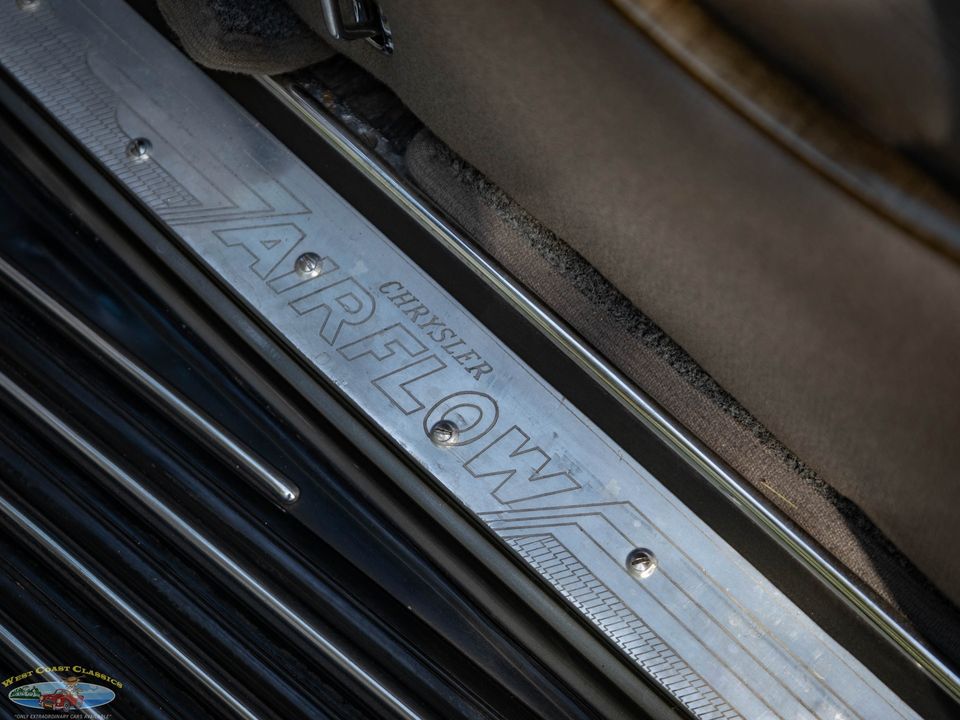 1937 Chrysler Airflow Series C-17