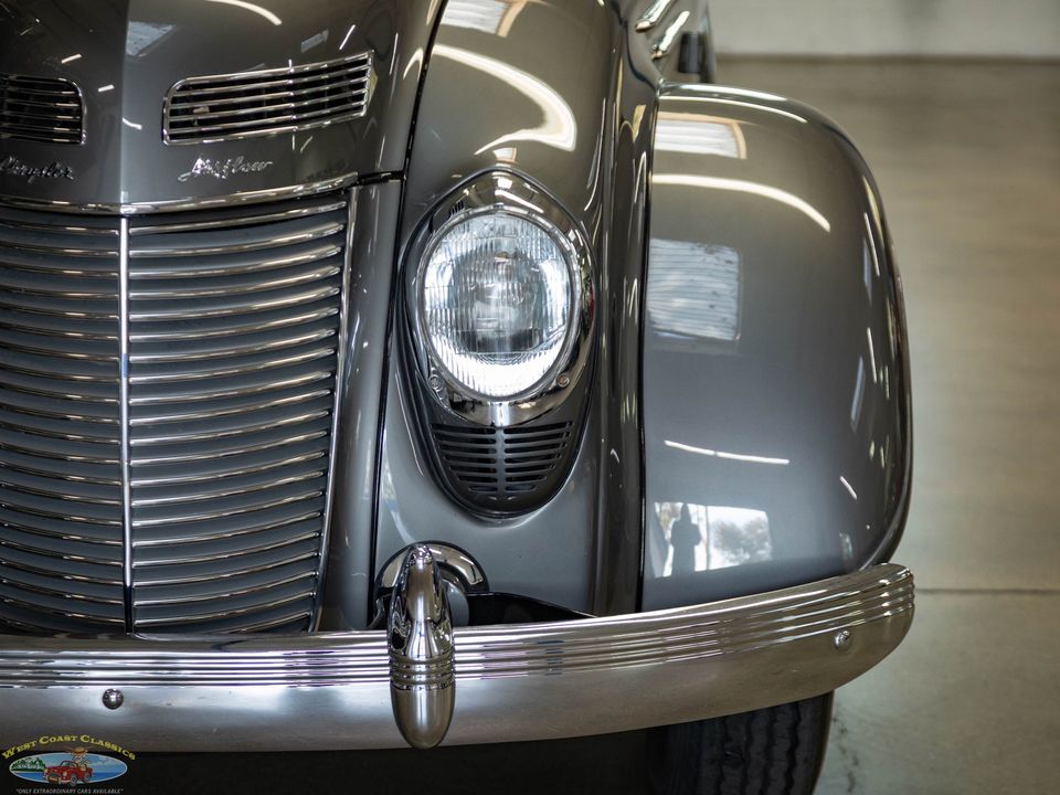 1937 Chrysler Airflow Series C-17