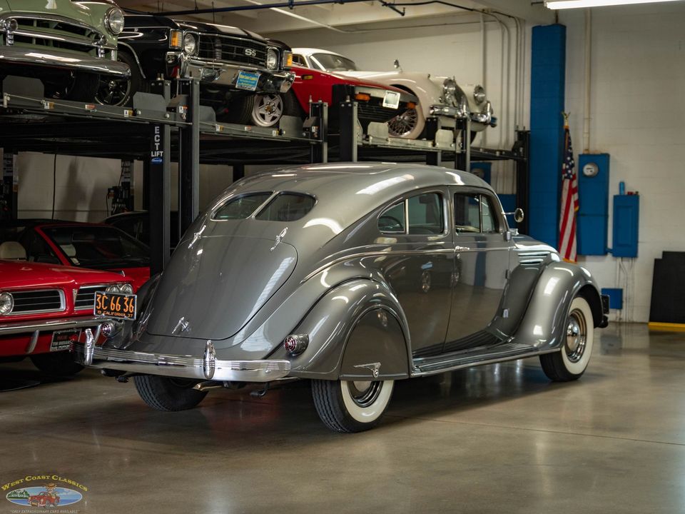 1937 Chrysler Airflow Series C-17