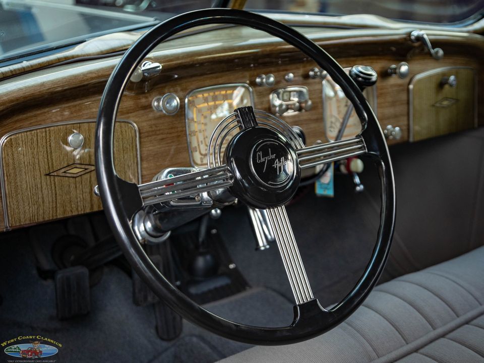 1937 Chrysler Airflow Series C-17
