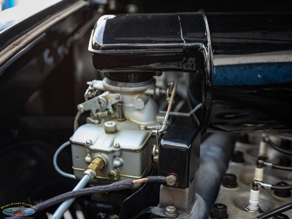 1937 Chrysler Airflow Series C-17