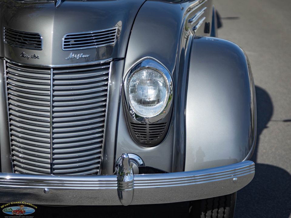 1937 Chrysler Airflow Series C-17